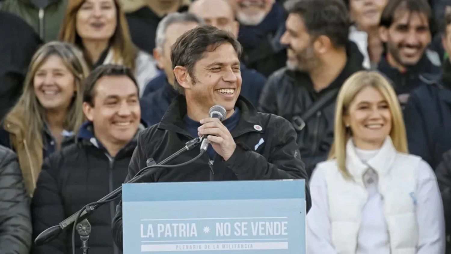 El gobernador bonaerense Axel Kicillof encabezó un acto de la militancia y apuntó contra el gobierno.