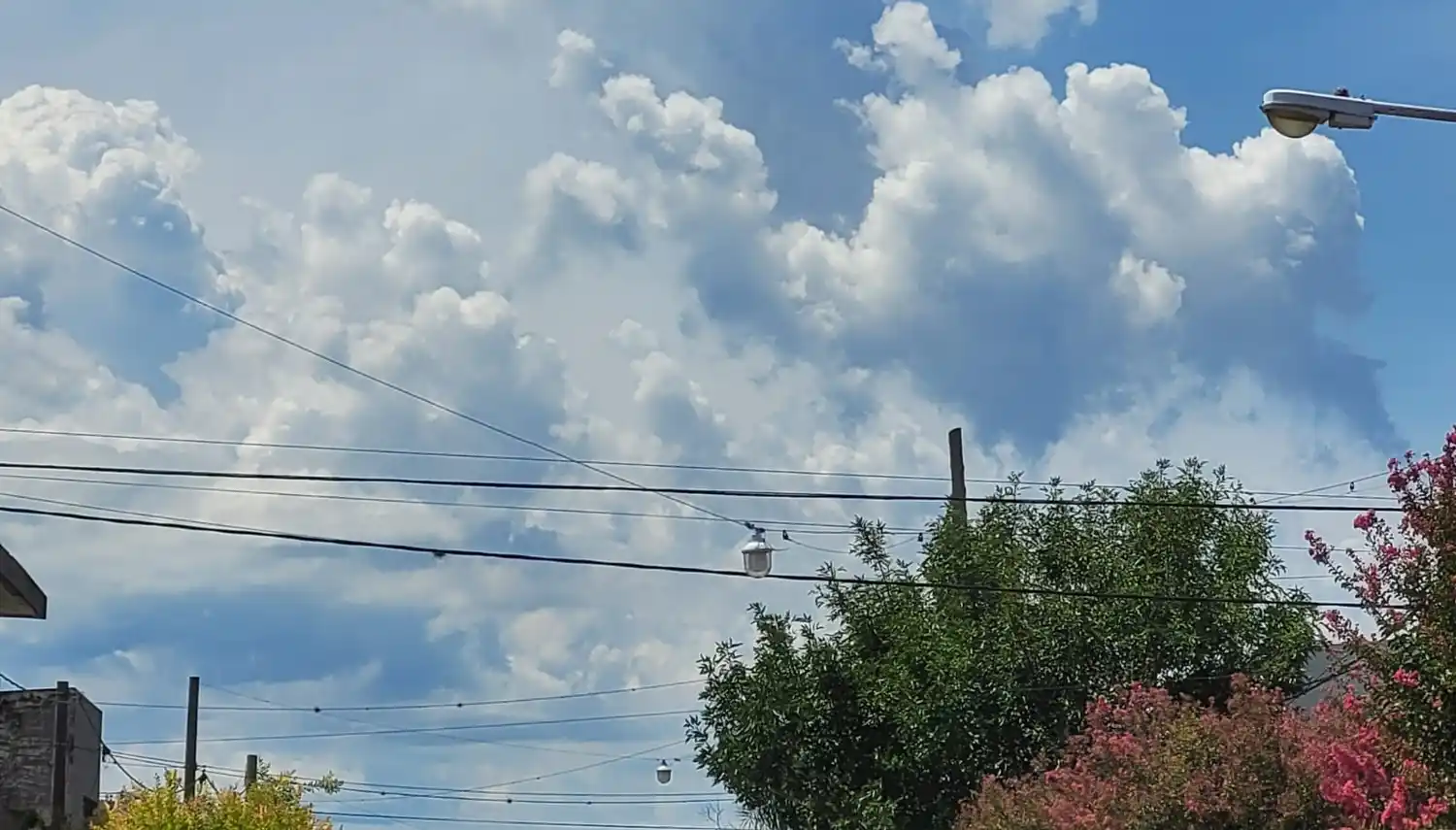 Para la noche del domingo se prevén tormentas con actividad eléctrica sobre nuestra zona.