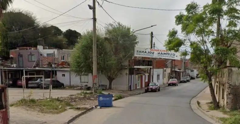 Un conductor de 18 años chocó a un niño y fue increpado a golpes por los vecinos