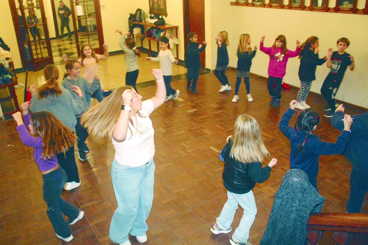 Tradición. Baile es uno de los tesoreros culturales de la colectividad