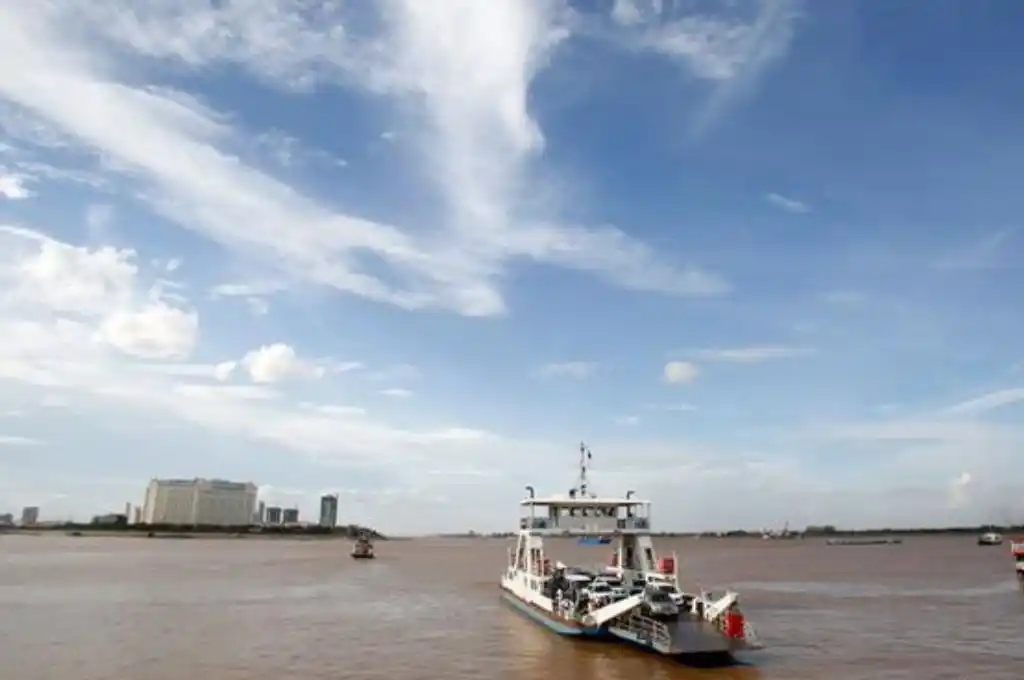 Tragedia en Camboya: al menos ocho niños murieron tras el hundimiento de un ferri