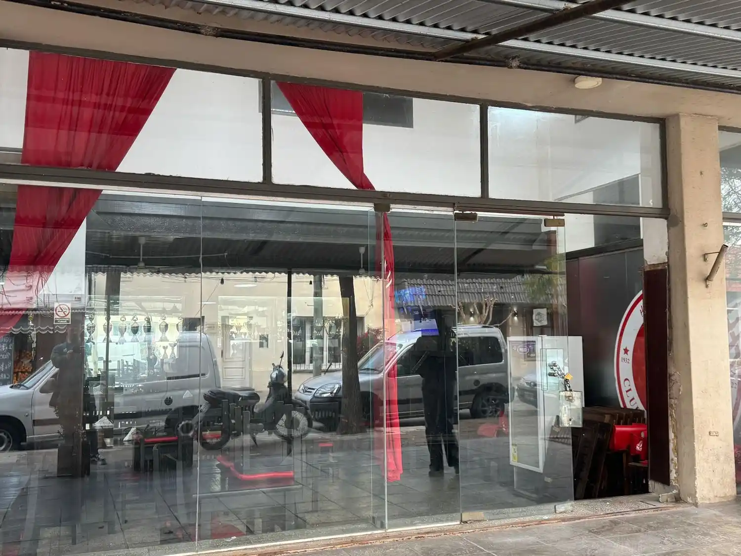 robo y destrozo en Mitre