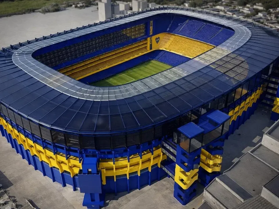 Boca impulsa un proyecto para ampliar la Bombonera. Foto: AP