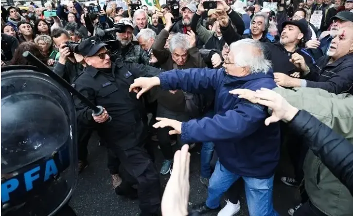 Rechazo de la CGT a “la vergonzosa represión”