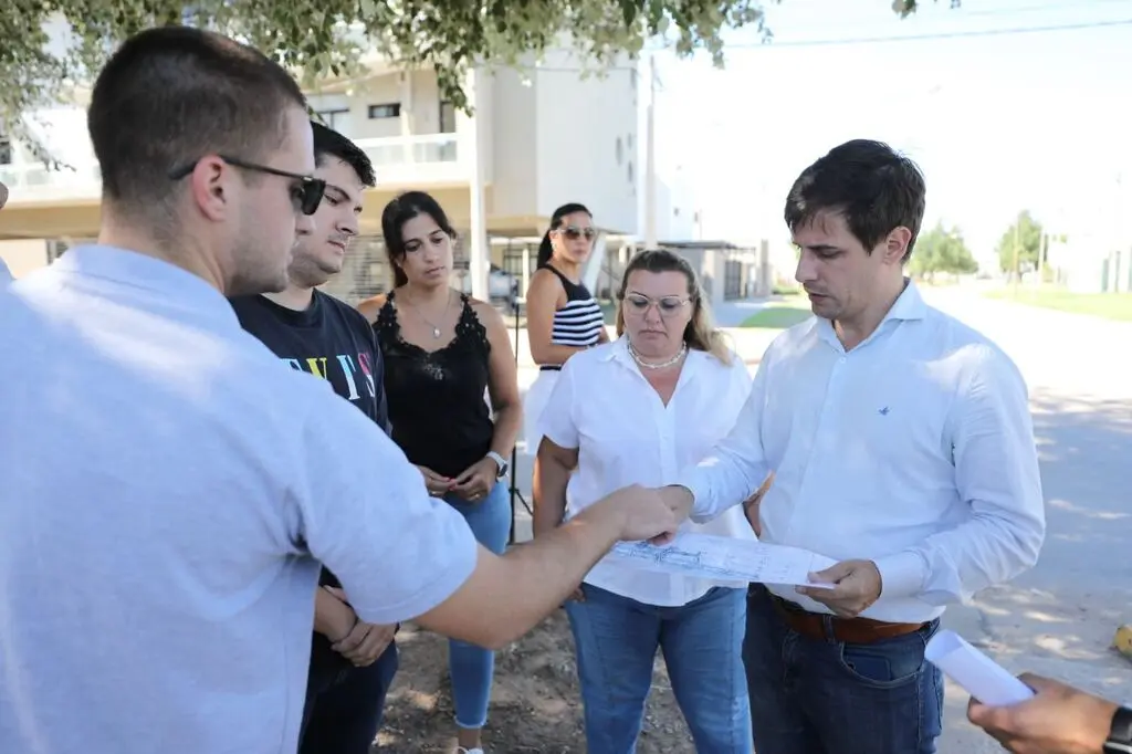 El intendente habilitó obra de cloacas en La Cañada