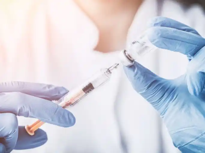 Faltan vacunas y crece la preocupación: provincia sale a contener demoras nacionales en salud