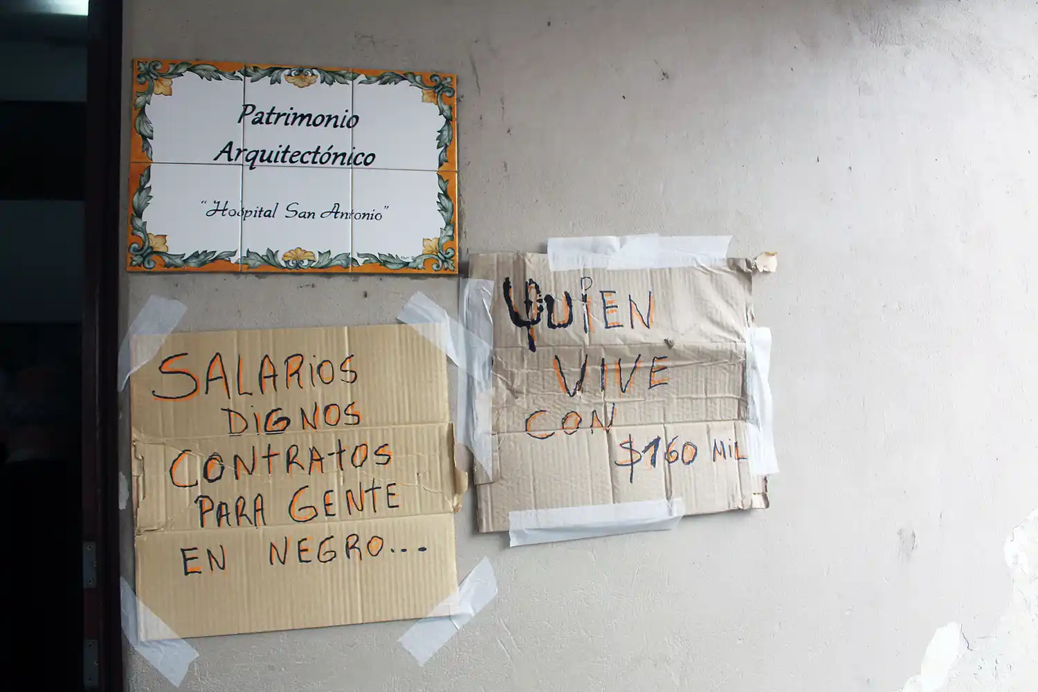 Protesta de personal arancelado y monotributistas del Hospital