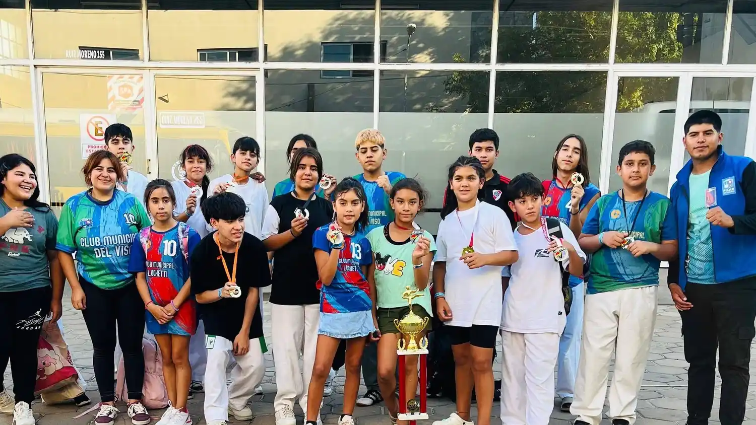 Los participantes se destacaron en el tradicional encuentro deportivo