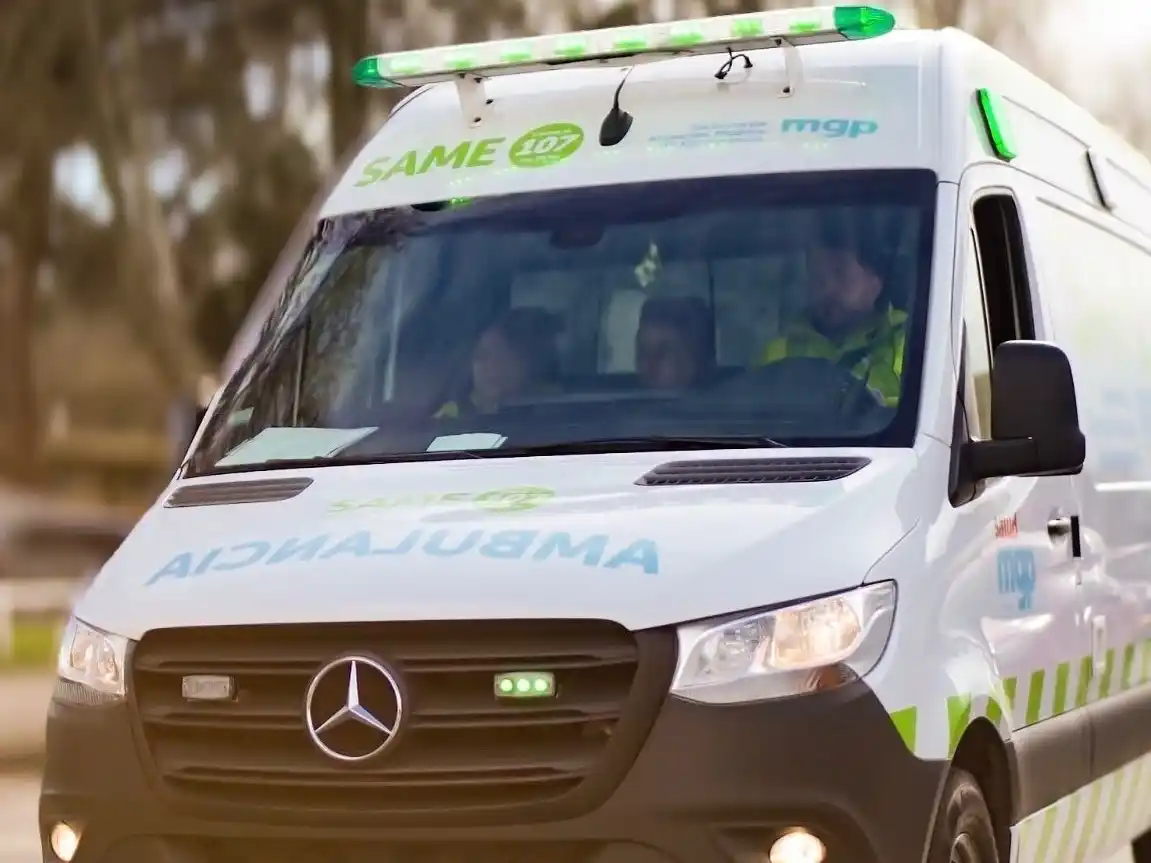Personal del sistema de emergencias médicas acudió al lugar y constató el fallecimiento del joven.