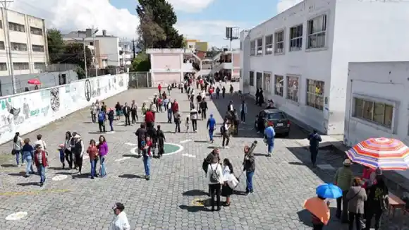 REPORTAN NORMALIDAD en las elecciones presidenciales de ECUADOR