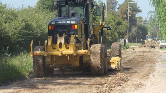 Comenzó la obra de pavimentación en el barrio Estrada