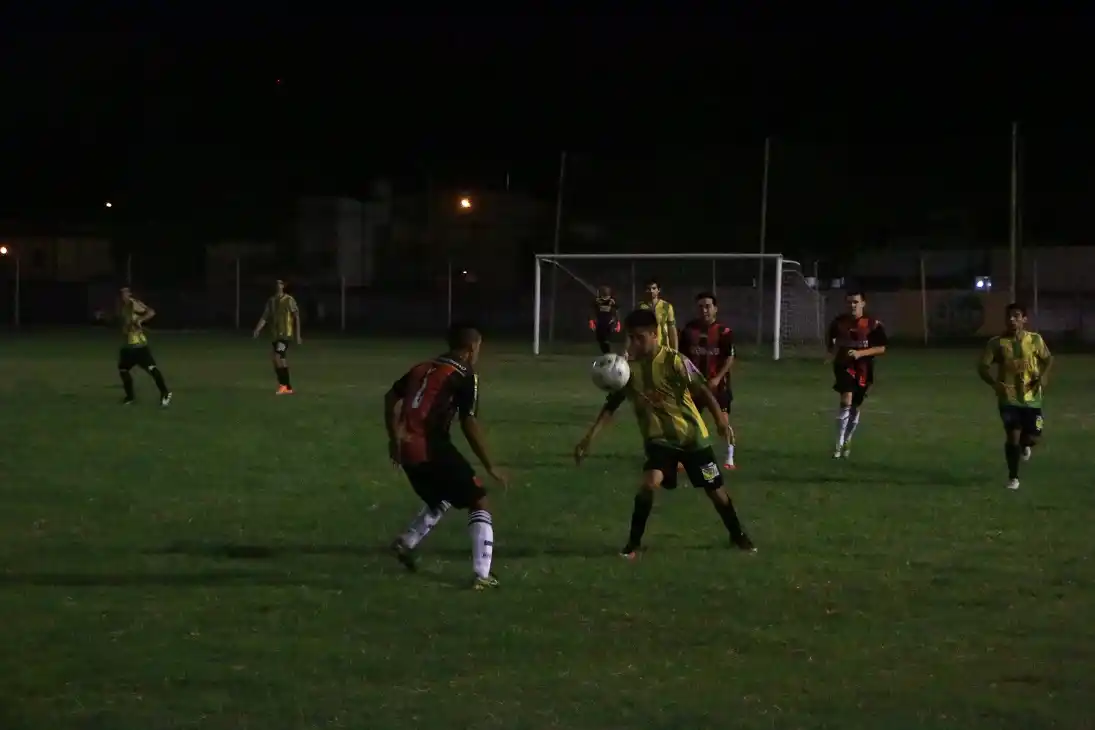 Central venció a Sarmiento y pasó a semifinales