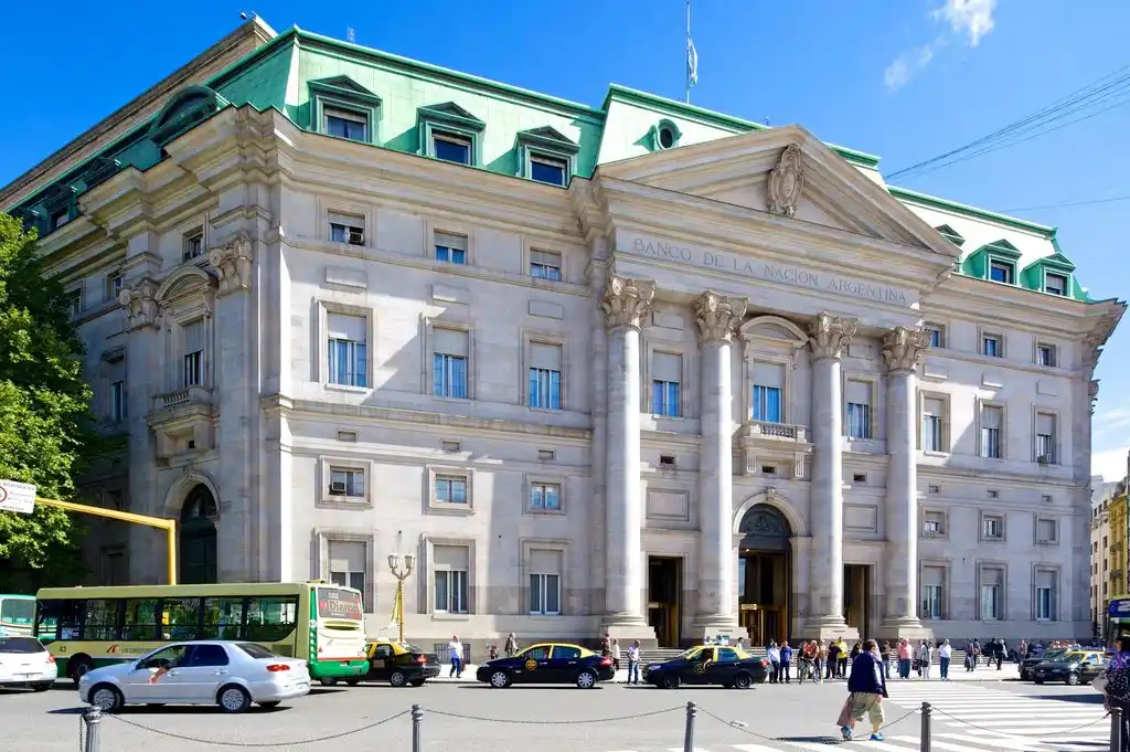 Una mujer es candidata a ser la primer gerenta general de  del Banco Nación