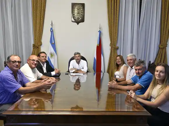 Frigerio anunció la obra de pavimentación del acceso a Puerto Curtiembre