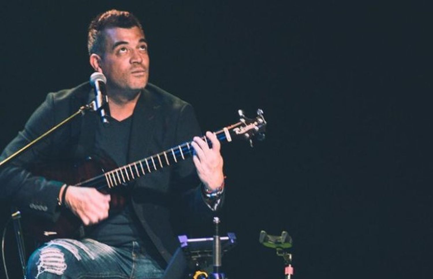 «El Pollo» Brito y Ronald Borjas cantarán desde el sofá