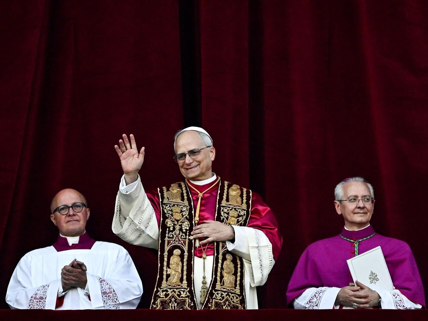 El nuevo papa: León XIV. Crédito: REUTERS/DYLAN MARTINEZ