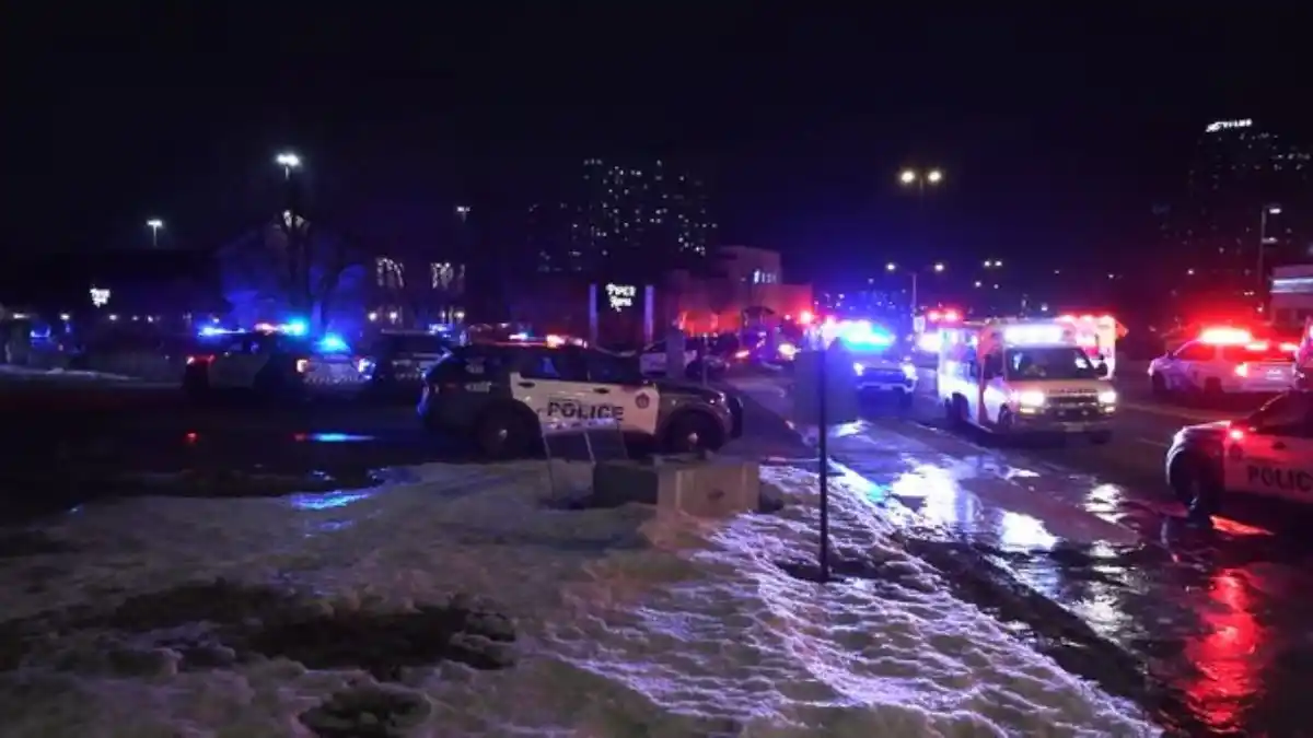 Enmascarados abrieron fuego en un bar de Toronto dejando 12 heridos