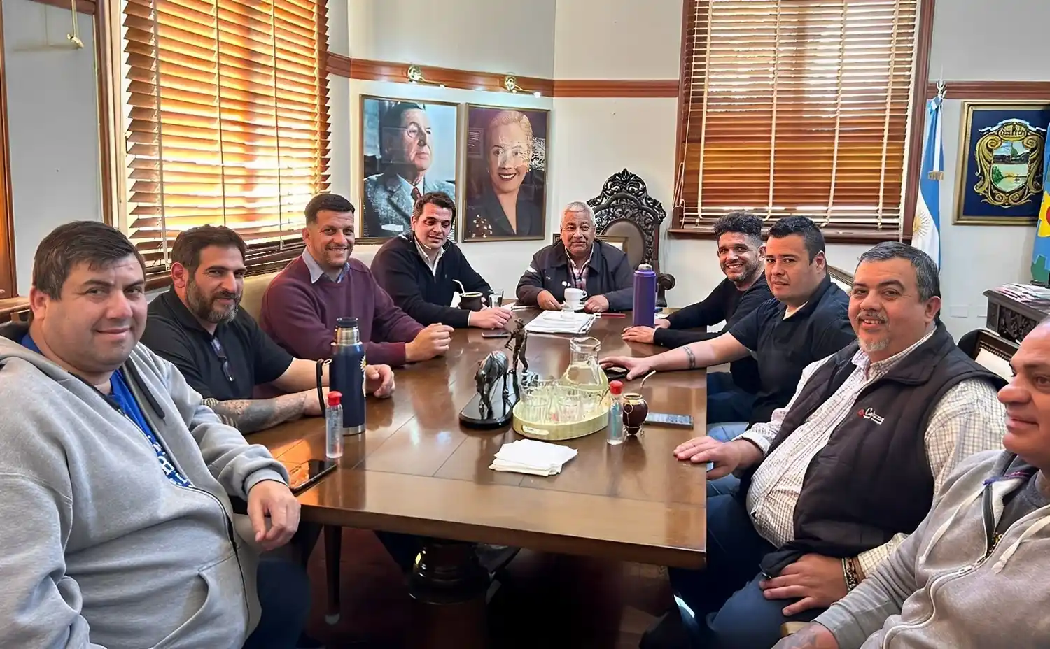 El Gobierno acordó con los sindicatos aumentos para septiembre y octubre en lugar del bono de $ 60 mil