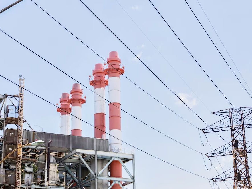 Se puso en marcha el plan de ampliación del transporte eléctrico con tres obras financiadas por el sector privado