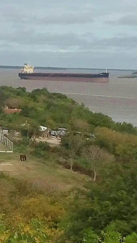 Llega el primer buque de ultramar al Puerto de Diamante