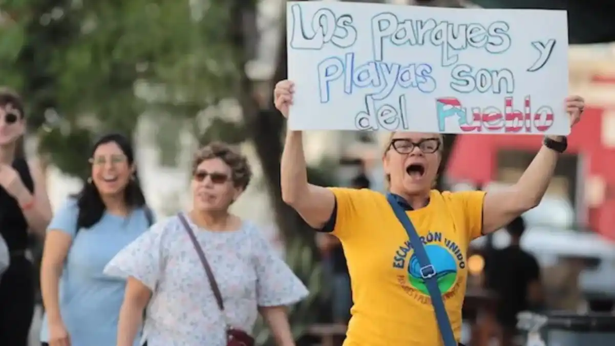 ¡PUERTORRIQUEÑOS QUIEREN PLAYAS LIBRES! Activistas se movilizan para que sigan públicas