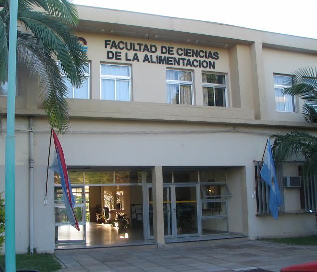 Acto de colación de grado y Posgrado en la Facultad de Ciencias de la Alimentación