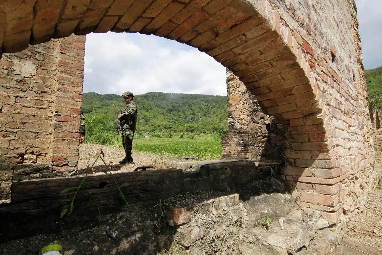 Piden a la JEP que protejan los hornos crematorios denunciados por Mancuso
