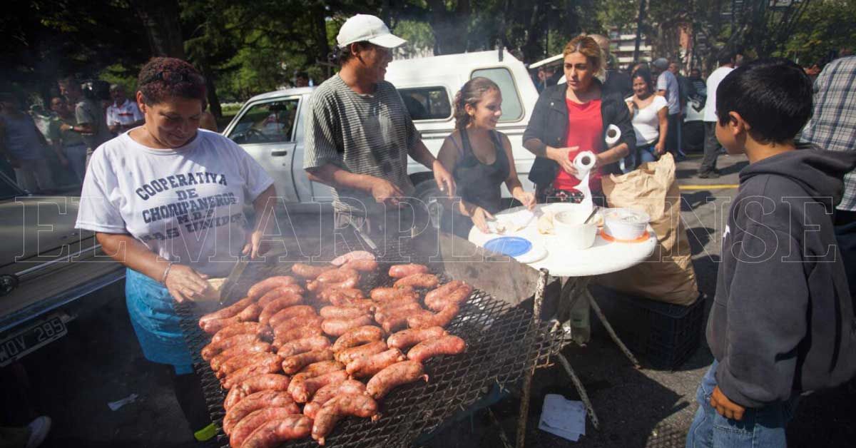 Choripaneros pidieron a Vidal que modifique la ordenanza que los regula