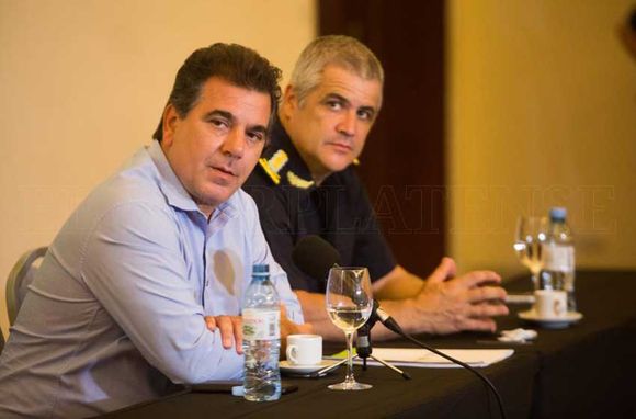 Ritondo presenta el nuevo registro de hinchas para partidos de fútbol