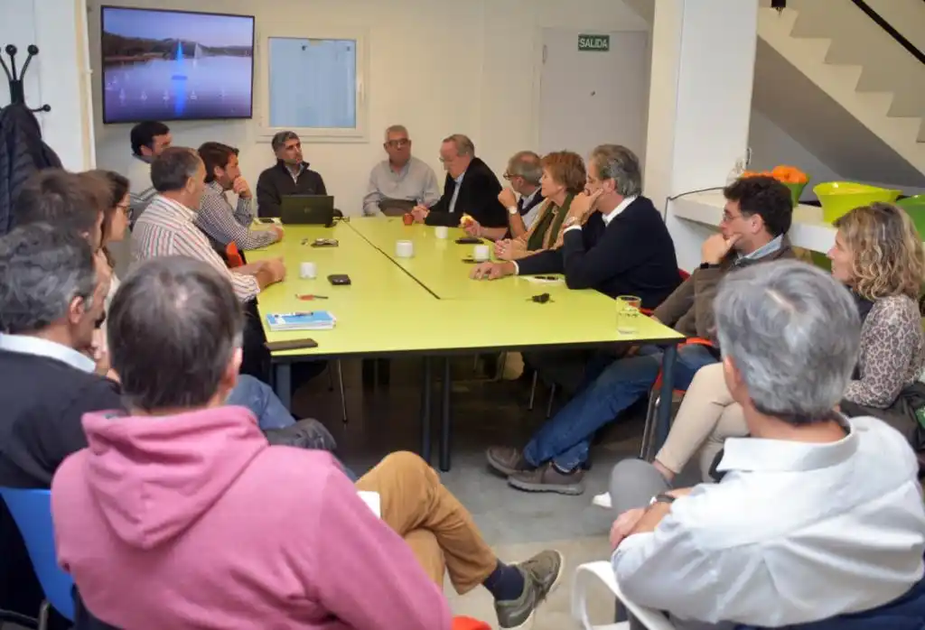 Lunghi se reunió con referentes de sectores productivos y sociales de Tandil