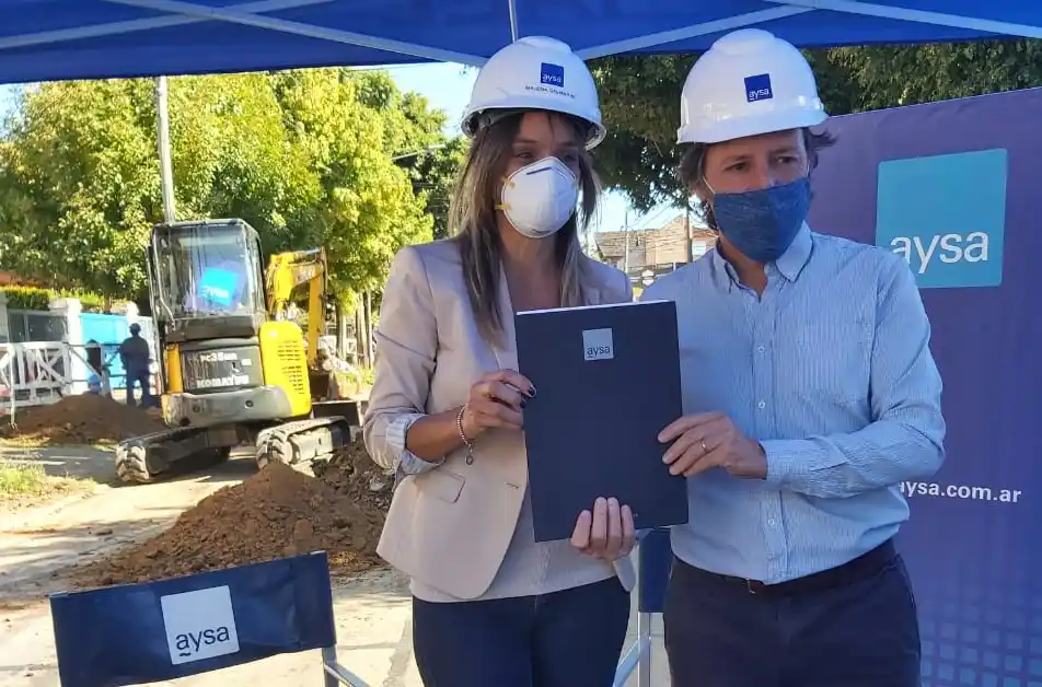 Malena Galmarini recorrió una obra con Jaime Méndez y firmó convenio para realizar 6 más en San Miguel