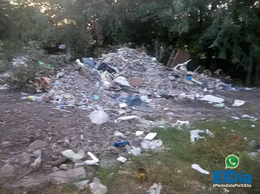 #PeriodistaPorEldía: otro microbasural, foco infeccioso para el barrio