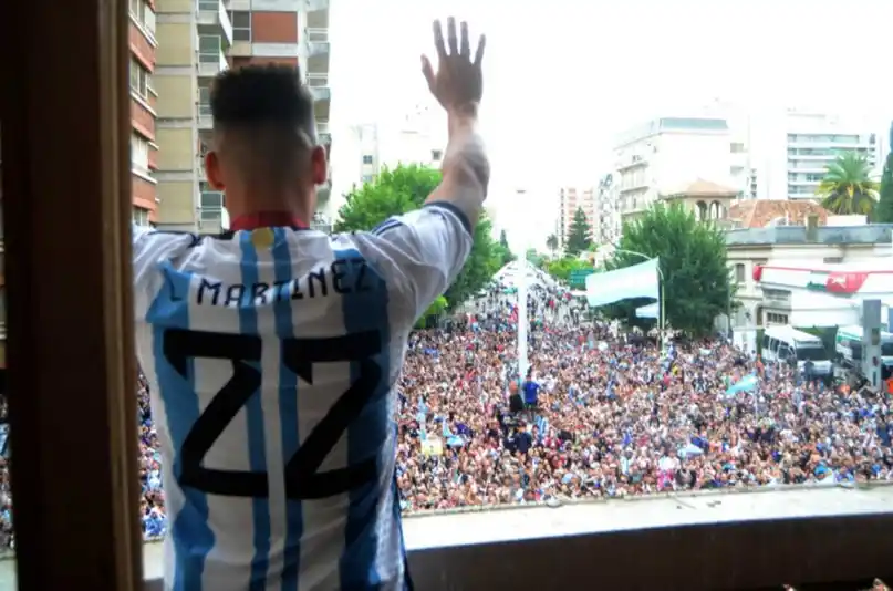 Bahía Blanca se conmovió con la vuelta de Lautaro Martínez