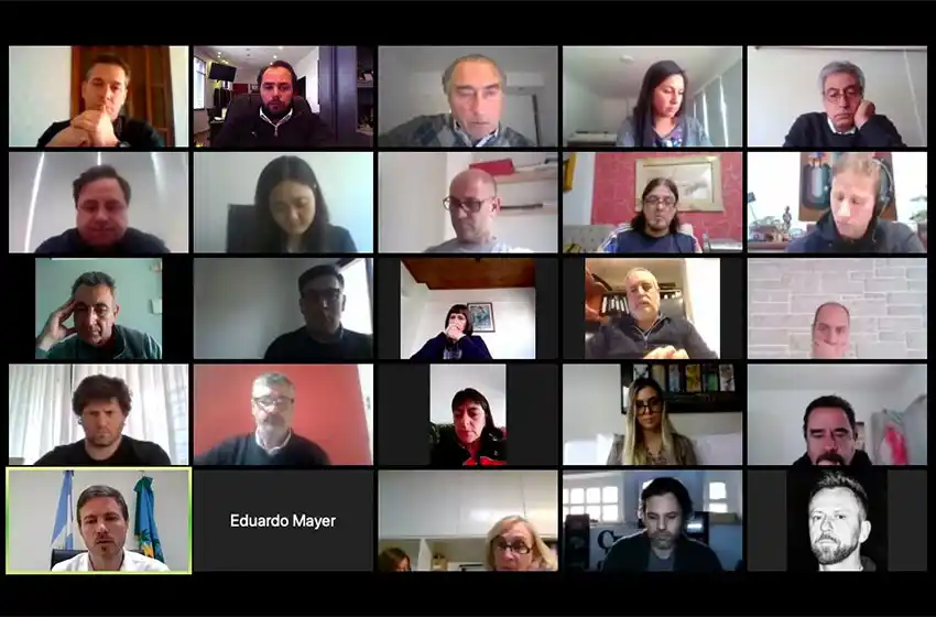 El ministro Costa con empresarios marplatenses: “Trabajamos para tener una buena temporada de verano”