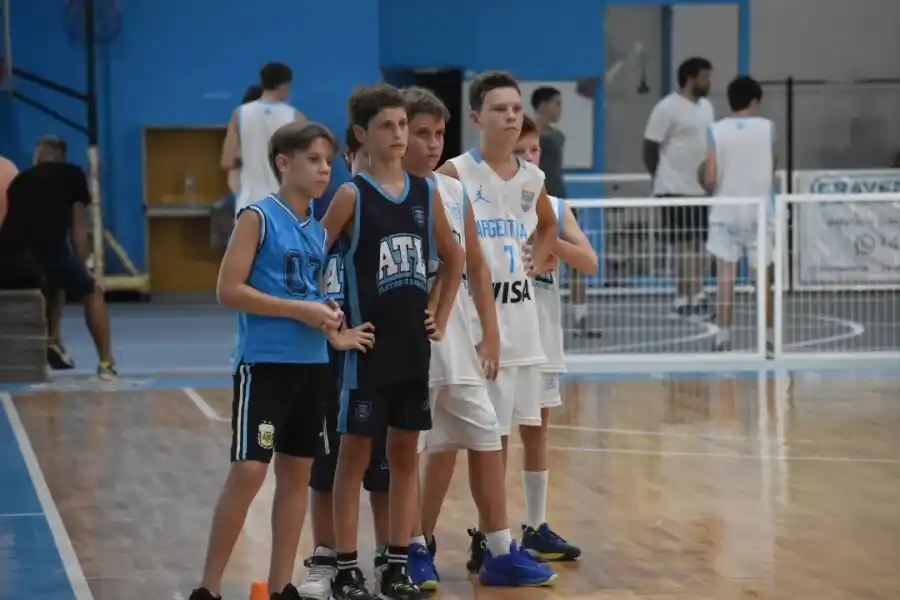 Básquet: Se viene el debut de Atlético en los Torneos Regionales de la CAB