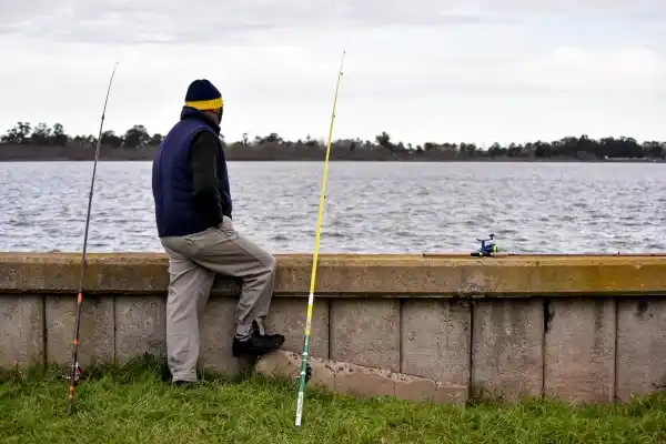 Del 1º de septiembre al 1º de diciembre rige la veda del pejerrey en Chascomús