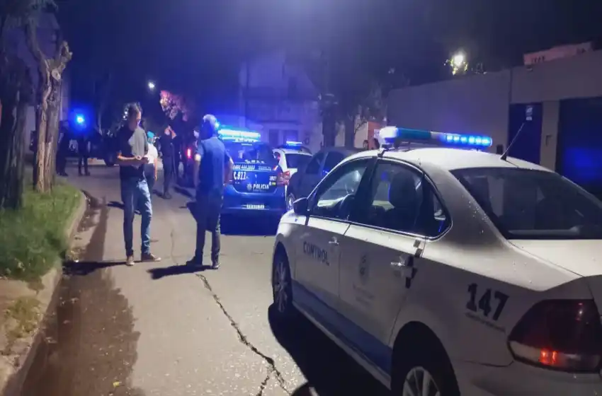 Dos fiestas masivas desbaratadas y once casos de alcoholemia positiva: el saldo de los operativos de control en Rosario