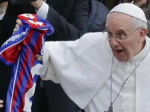 PAPA FRANCISCO SNA LORENZO