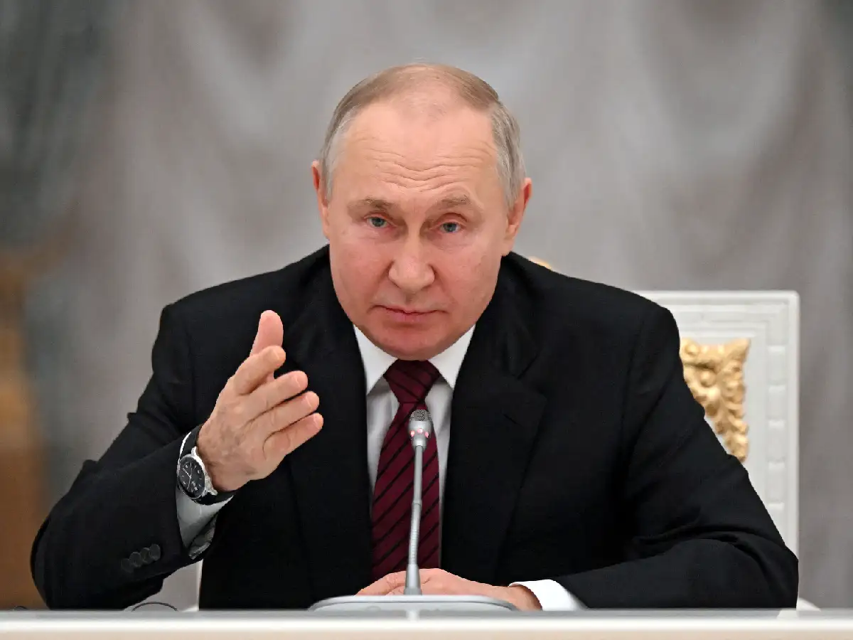 Vladimir Putin y una guerra que se está haciendo larga y costosa