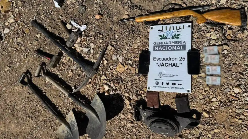 Un procedimiento de la Gendarmería Nacional Argentina culminó con la captura de cuatro ciudadanos chilenos.