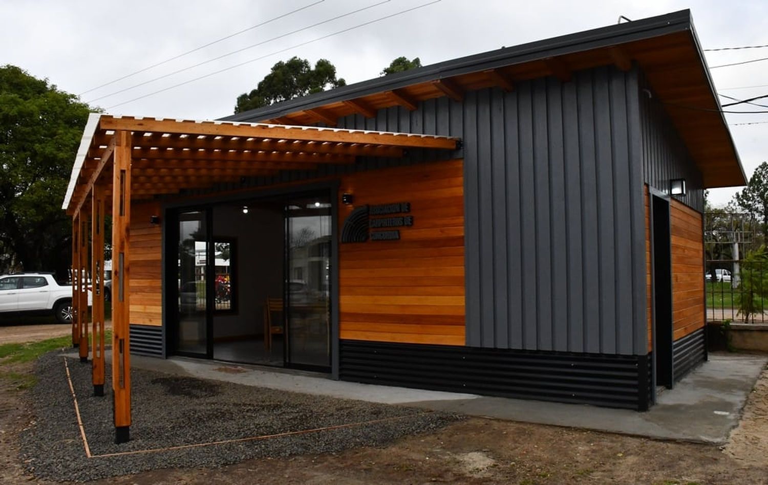 La Asociación Forestal Argentina se interiorizó del avance de las casas de madera