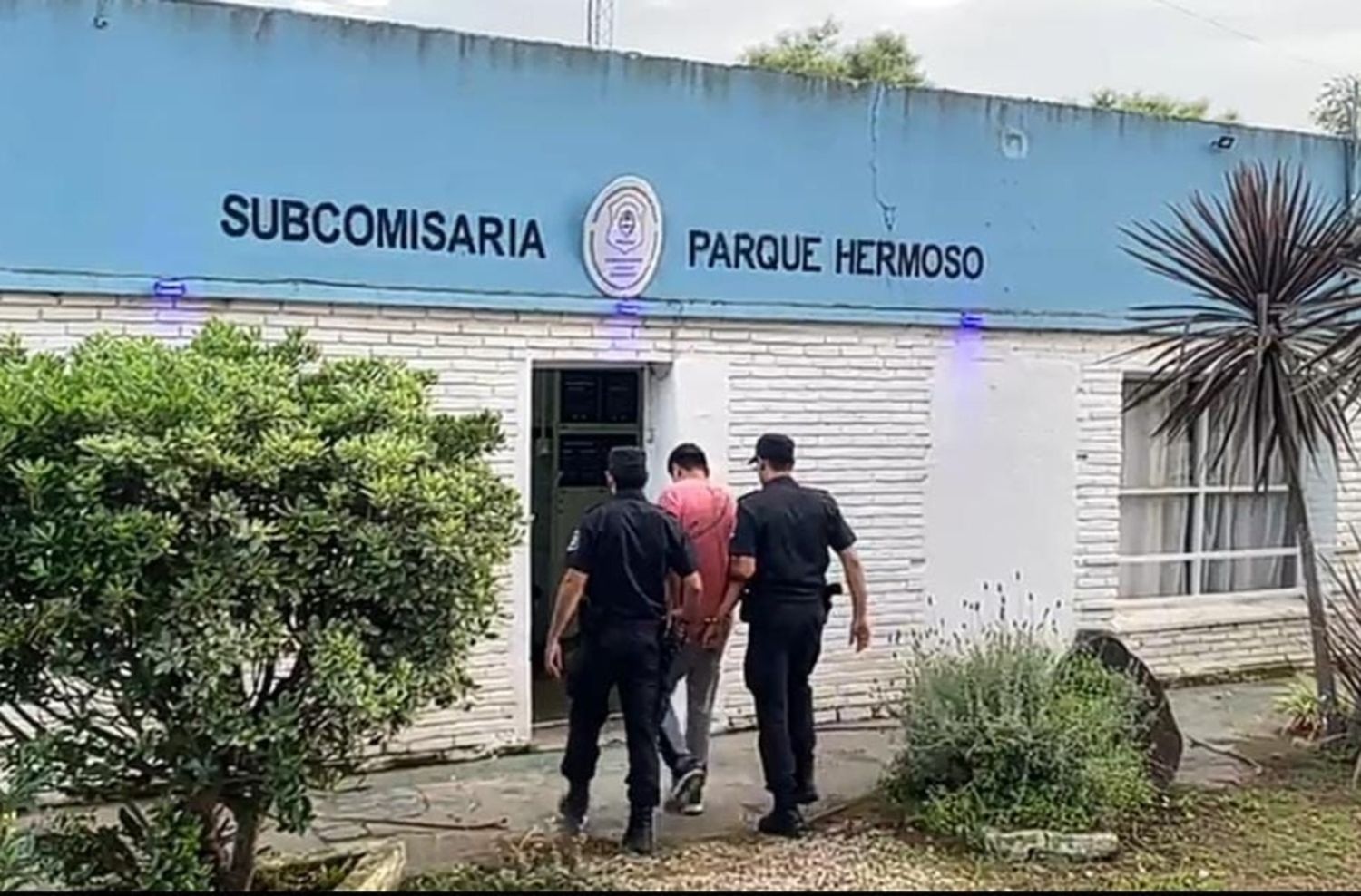 Atacó a su pareja embarazada