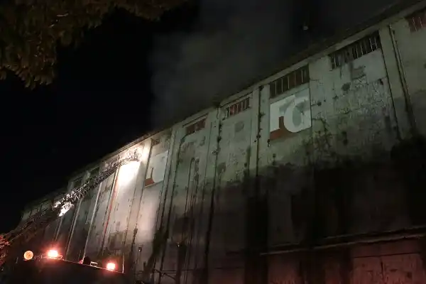 Incendio del exfrigorífico: “Desconocemos qué documentos se quemaron”