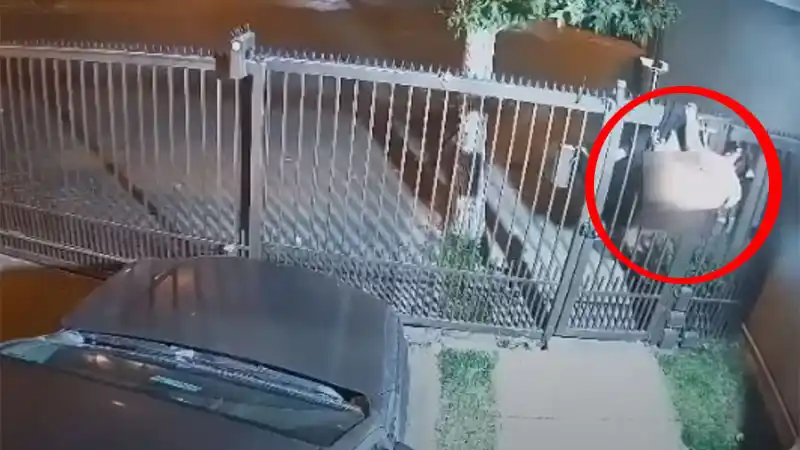 Toda la escena quedó filmada.