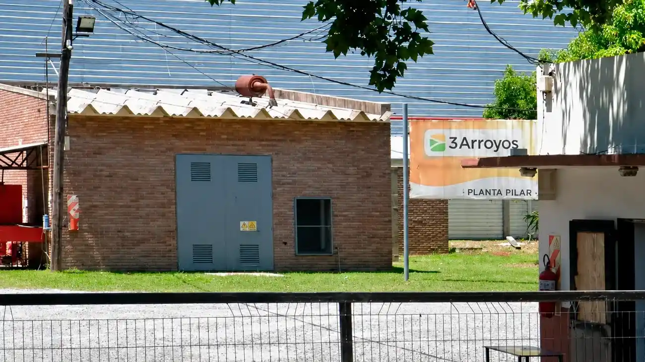 La planta está ubicada en el Parque Industrial de Pilar.