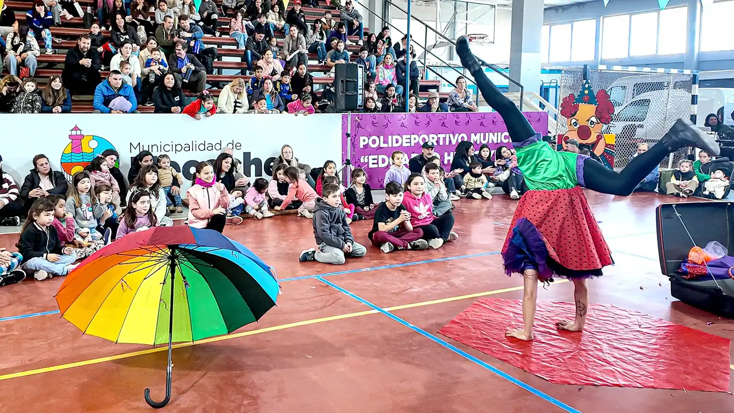 Mucho público asistió a los espectáculos realizados en la tarde de ayer