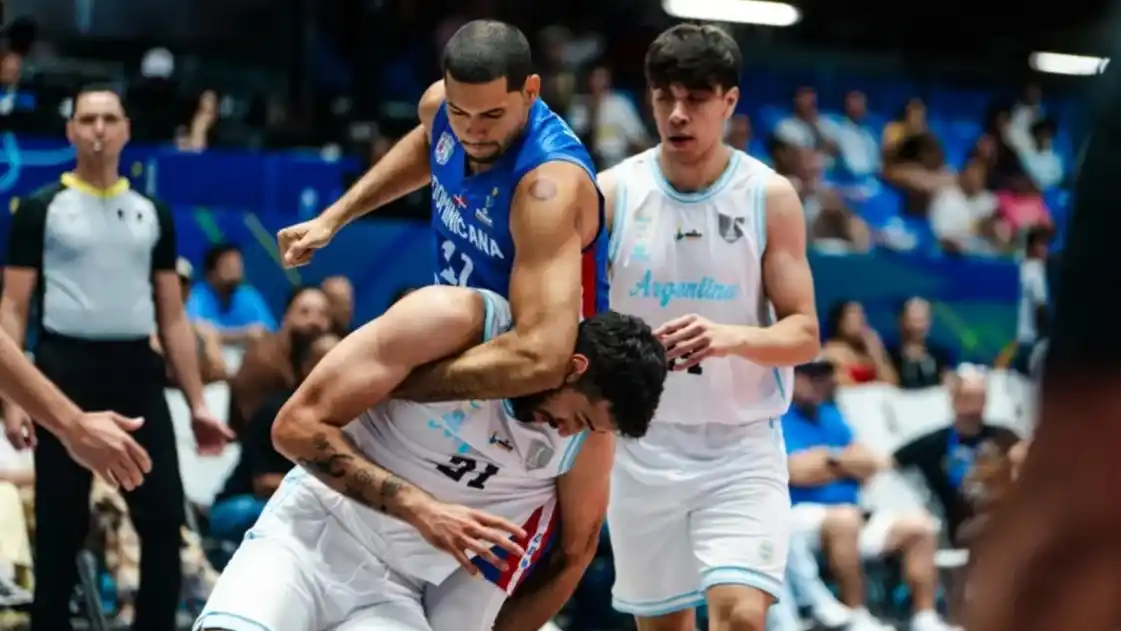 Argentina cayó con Dominicana antes de un desenlace con disturbios