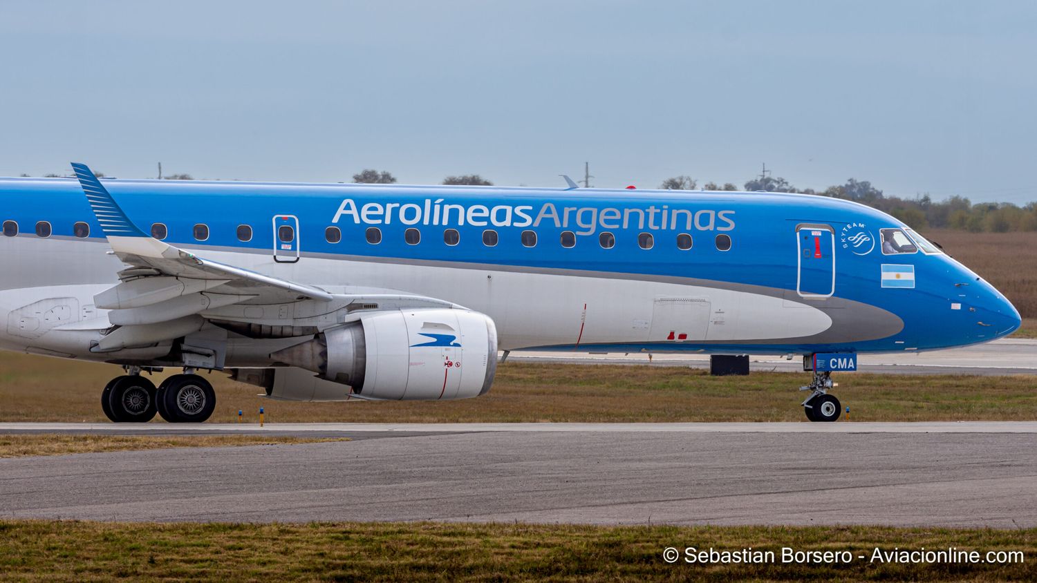 Regresó de El Salvador el Embraer 190 de Aerolíneas Argentinas, matrícula LV-CID