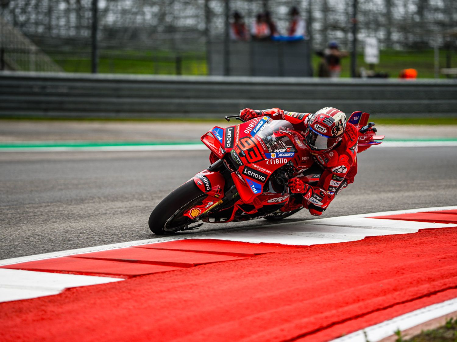 Marquez se impuso en la carrera strint