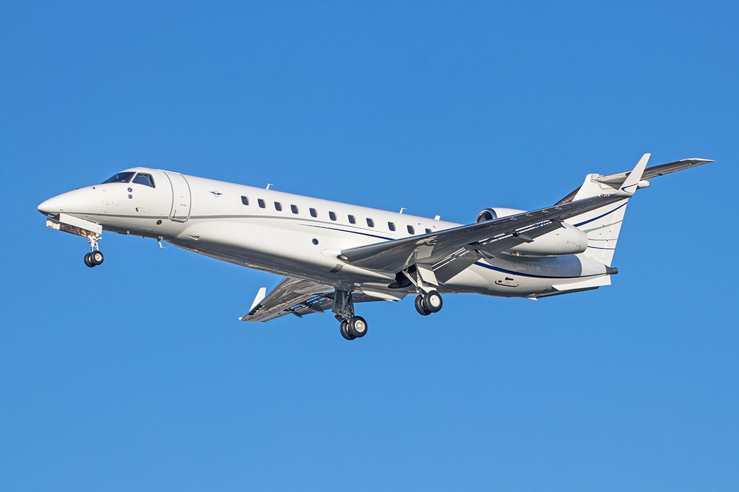 Embraer Legacy 600.